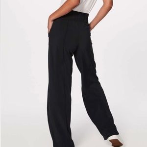 LULULEMON NOIRE PANTS